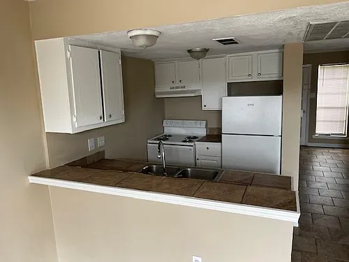 111 Cedar Ln Photo 1