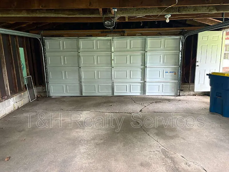 3611 Chateau Ln — Photo 19