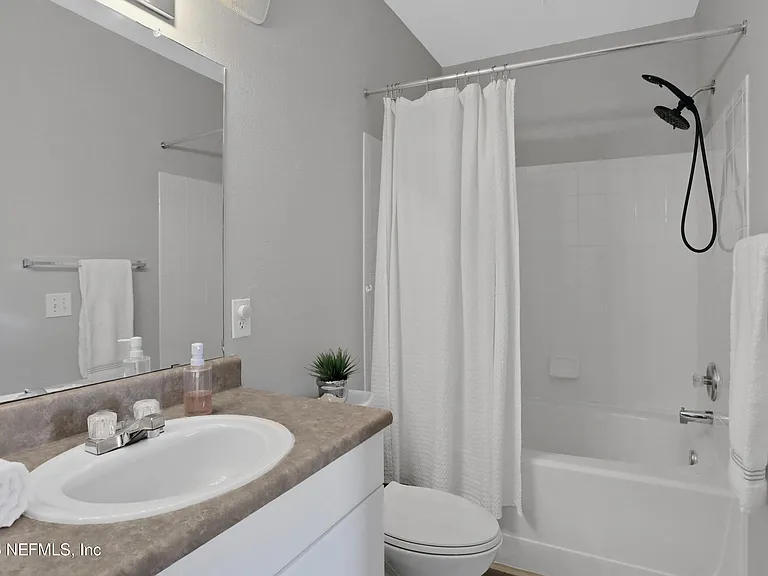 10961 Burnt Mill Rd #425 — Photo 24