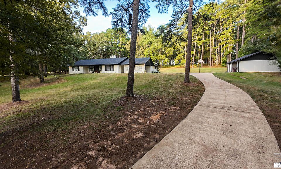 1st image of 316 Woodland Lake Dr