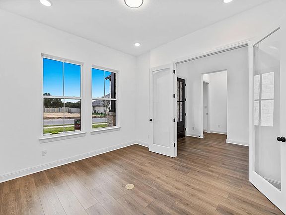 Grantley G home office