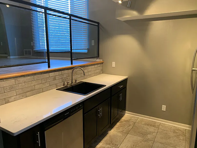 2630 Edwards Way #3 — Photo 9