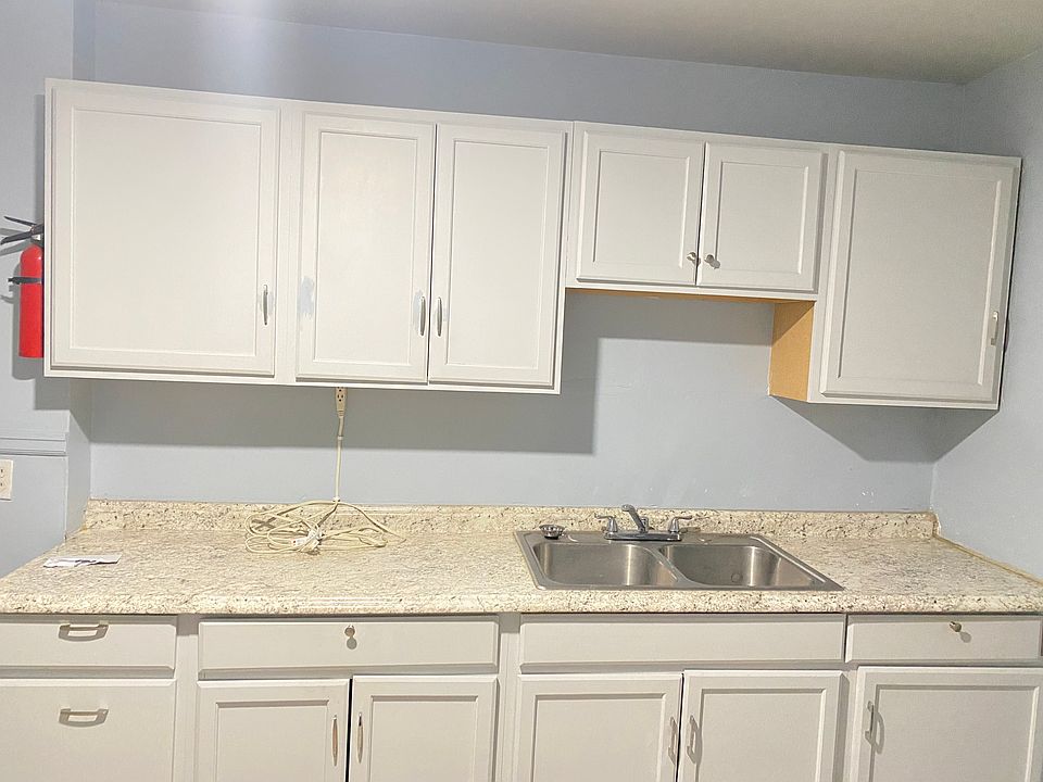 2nd image of 1505 Central Ave