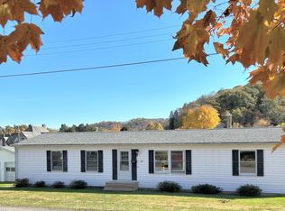 307 Adams St, Mannington, WV 26582