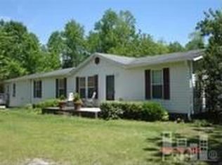 1038 Hoover Rd, Hampstead, NC 28443