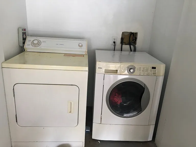 Independent Lockable Laundry In Garage