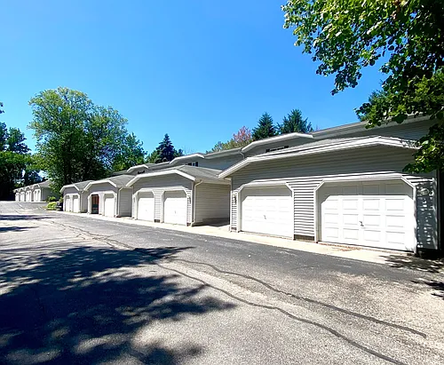 W194N16510 Eagle Dr Photo 1 W194N16510 Eagle Dr Photo 1