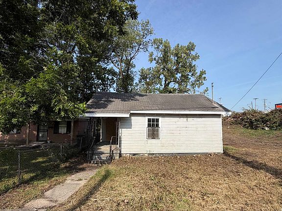 3rd image of 1349 N McNeil St