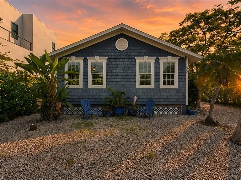 105 W Hilo St — Photo 1