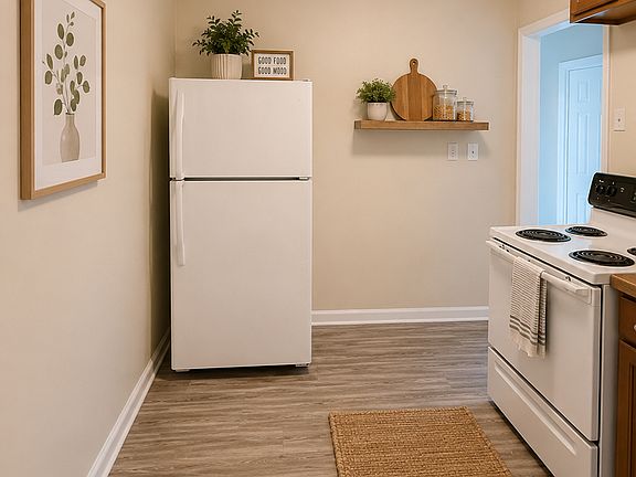 3rd image of 2220 Custer St #1
