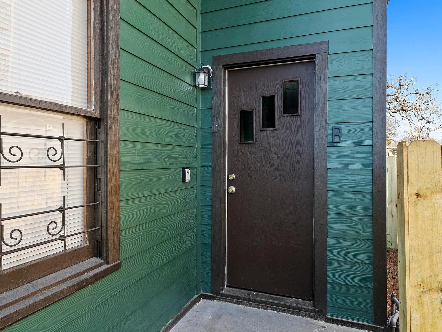 1 bed, 1.0 bath, 214 sqft, $1,000 — Photo 3
