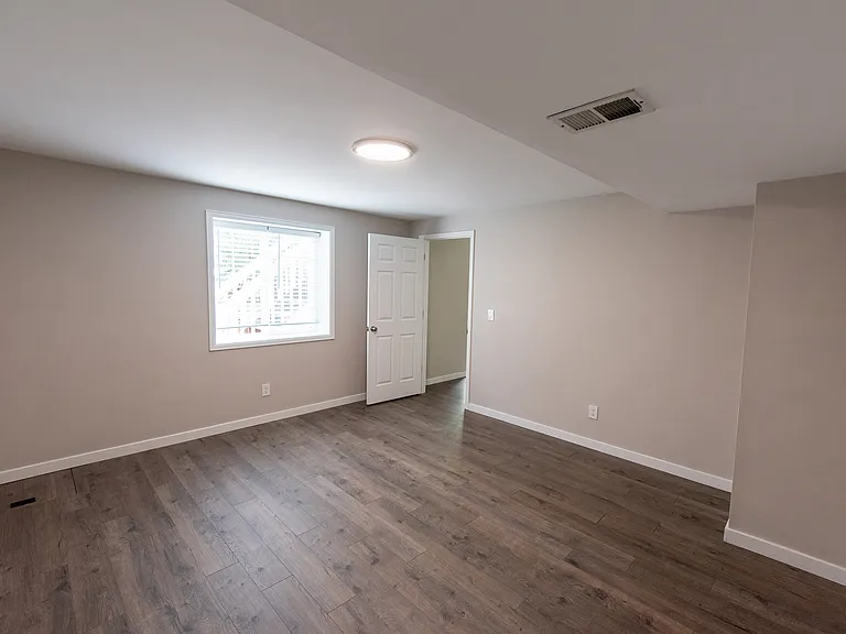 Large 4th bedroom in Basement