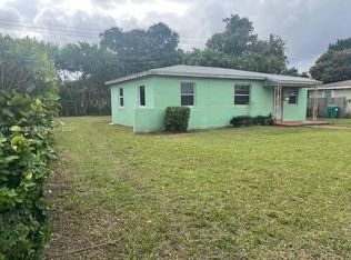 14620 Monroe St, Miami, FL 33176