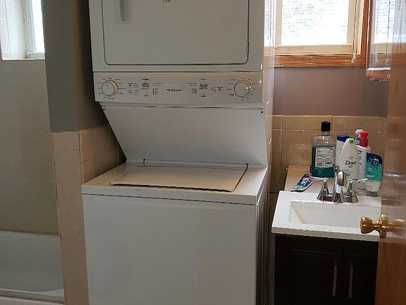 5th image of 2931 S Emerald Ave #2