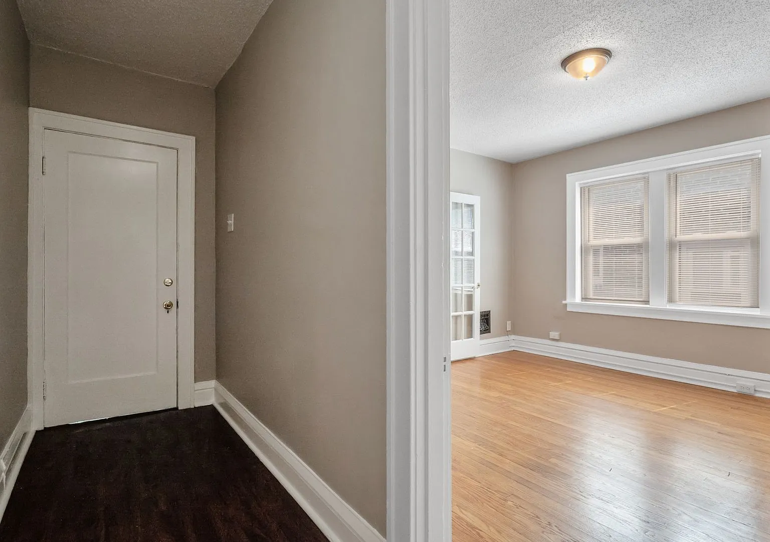 4958 Walsh — Photo 3