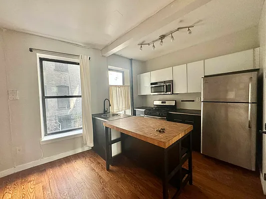 Rented by Doorway NYC, LLC | media 13