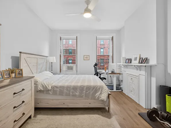 1013 Park Avenue image 5 of 12