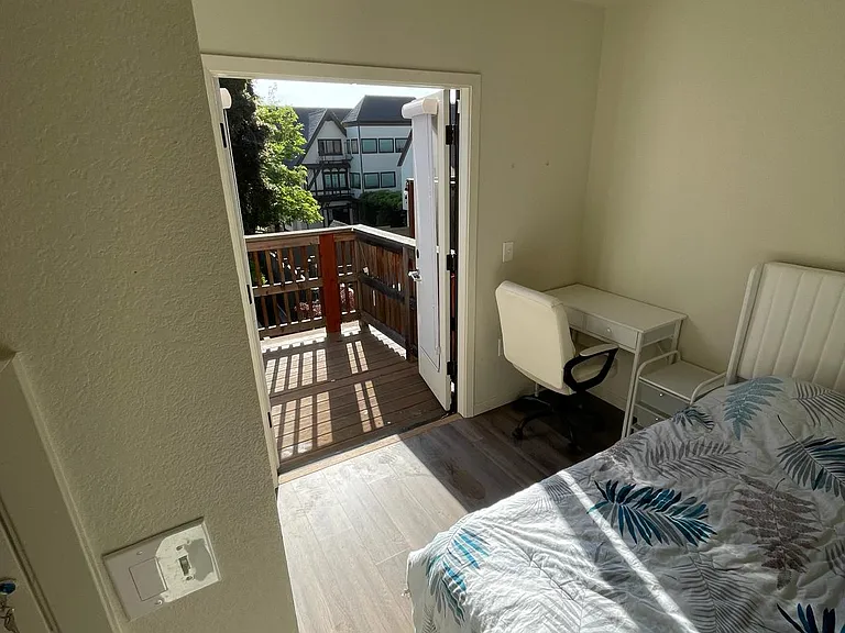 2811-2815 Channing Way #B — Photo 8