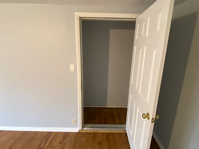 2422 Highland Dr #6 — Photo 11