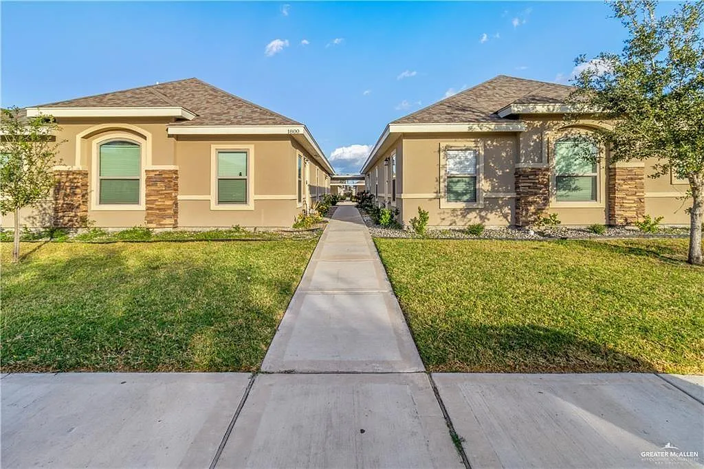 2 bed, 2.0 bath, 1000 sqft, $1,000 — Photo 1
