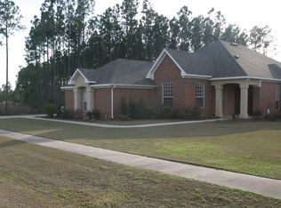 264 Gulf Pines Ct, Freeport, FL 32439