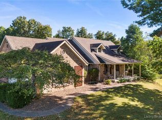 1690 W Leota Rd, Scottsburg, IN 47170