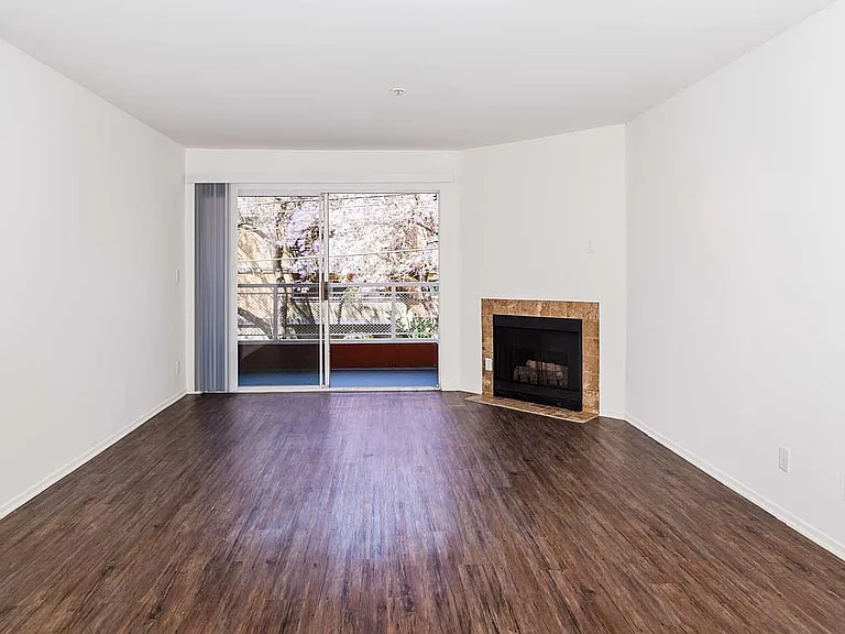 Marlon Manor — Photo 4