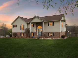 97 Oak Valley Dr, Spring Hill, TN 37174