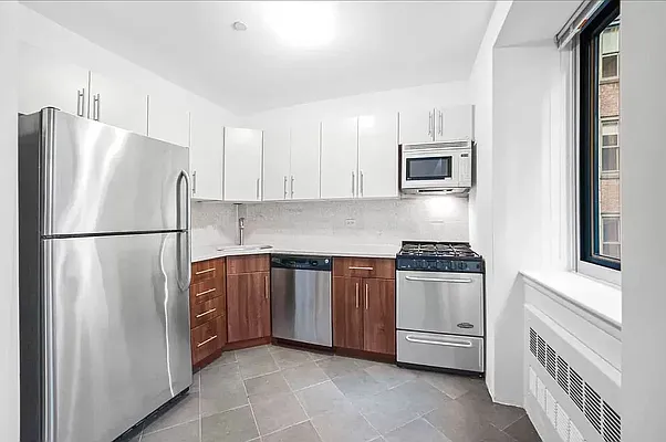 Rented by REAL New York | media 12