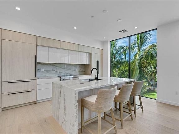 3rd image of 11517 Old Ocean Blvd Unit 6