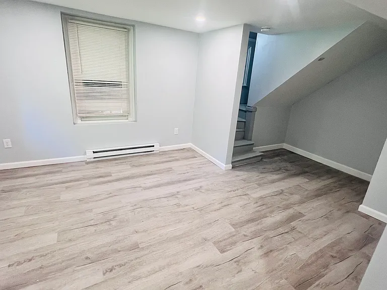 346 Concord St #2 — Photo 9