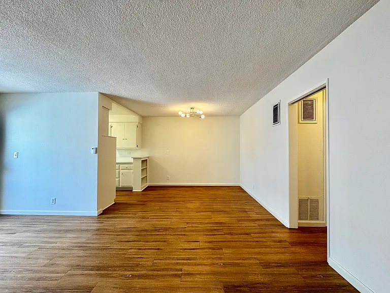 611 N Kings Rd #3 — Photo 7