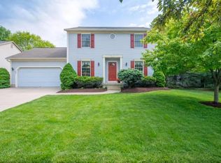 569 Mulberry Way S, Westerville, OH 43082