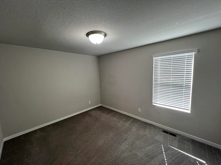 1095 Mountain Dr #B — Photo 19