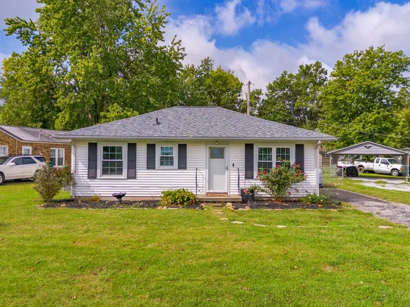 17 Congress Dr, Morganfield, KY 42437