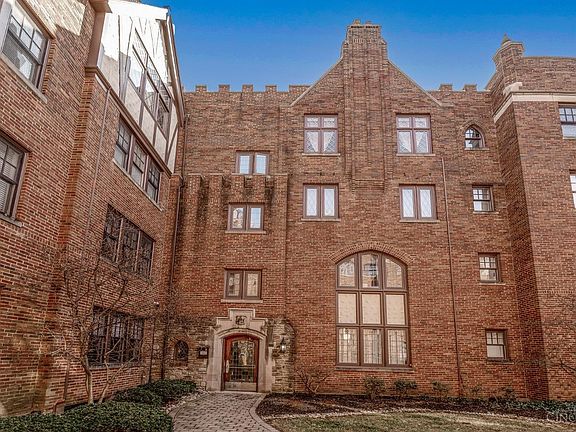 3rd image of 2324 Park Ave Unit 21