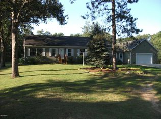 5302 Brunswick Rd, Holton, MI 49425