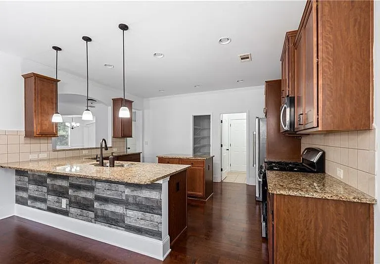 2080 Red Barn Ct — Photo 14