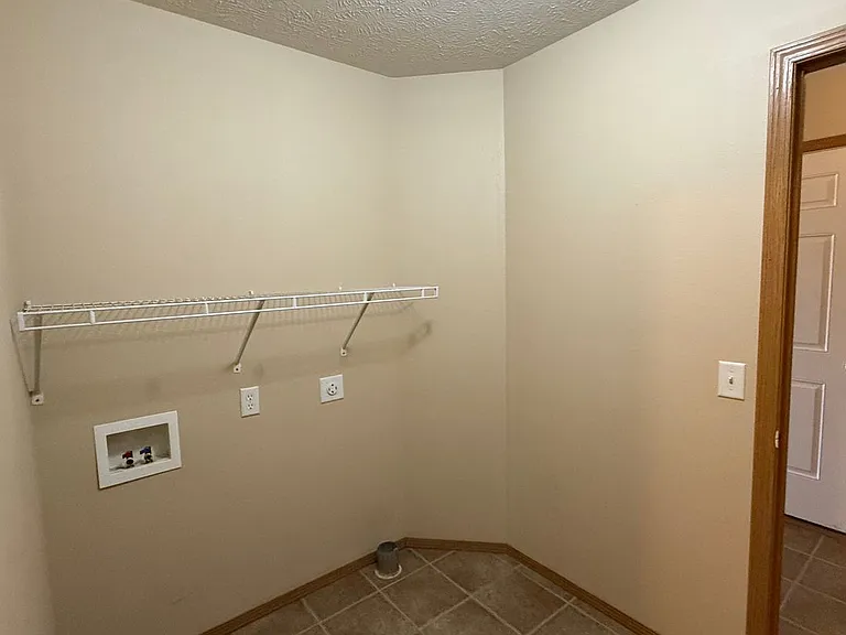 1152 S Canton Ave — Photo 20