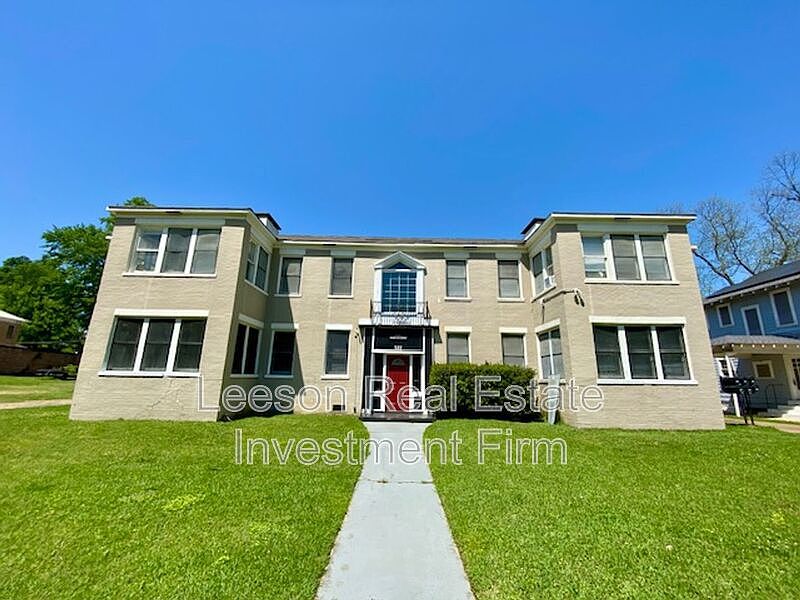 1st image of 322 College St APT B
