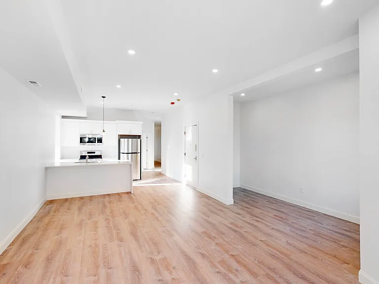 299 Dudley Street — Photo 28