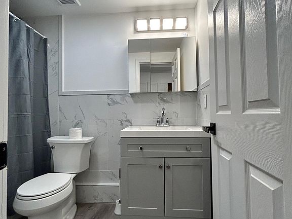 5th image of 263 York St Floor 1