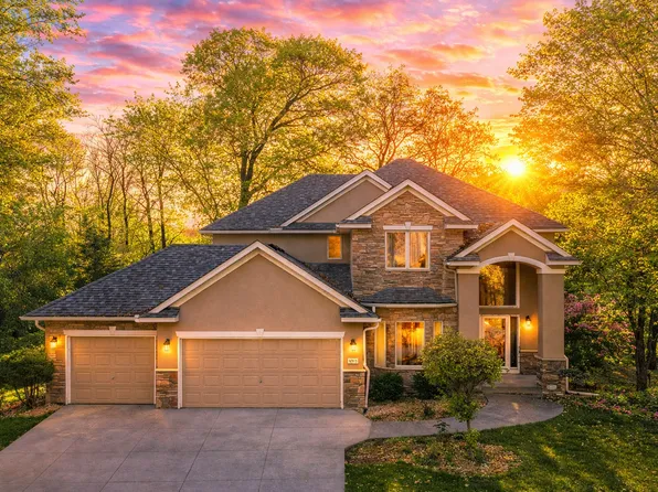 8915 Tewsbury Gate, Maple Grove, MN 55311