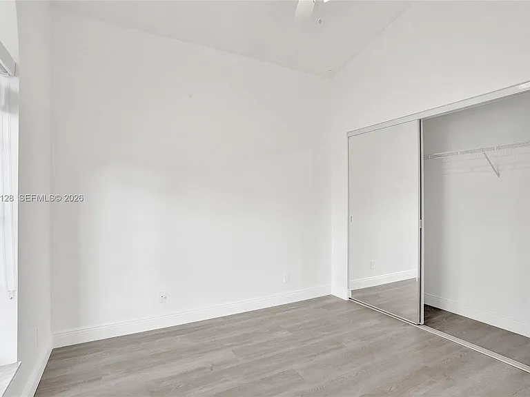 6931 NW 34th St — Photo 18