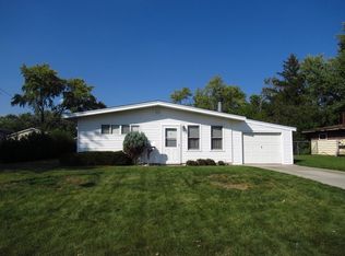 309 Kingswood Dr, North Aurora, IL