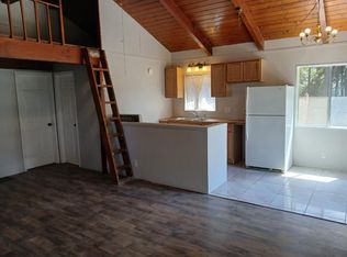 796 Big Oak Rd, Crestline, CA 92325