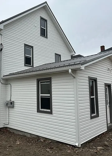 573 Bedford St #1 Photo 1