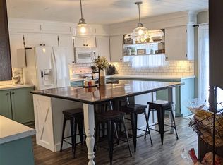11497 Sequanota Heights Dr, Charlevoix, MI 49720