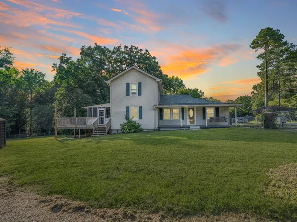860 Potters Ln, Clarksville, TN 37040
