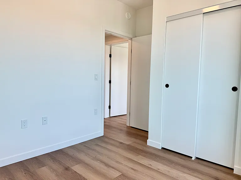 2488 Granville St — Photo 166